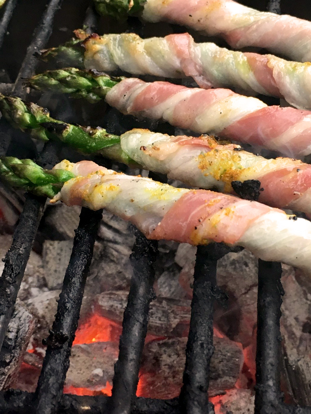 Mark Hartstone Barbecue Tips - Asparagus wrapped in Parma Ham