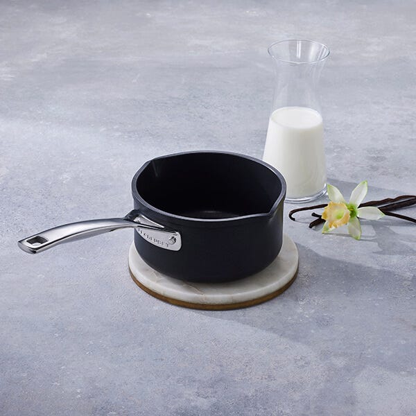 Le Creuset Toughened Non-Stick 16cm Milk Pan 51109160010002