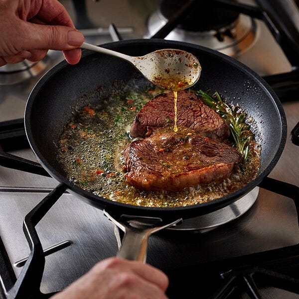 Le Creuset Toughened Non Stick 28cm Shallow Frying Pan