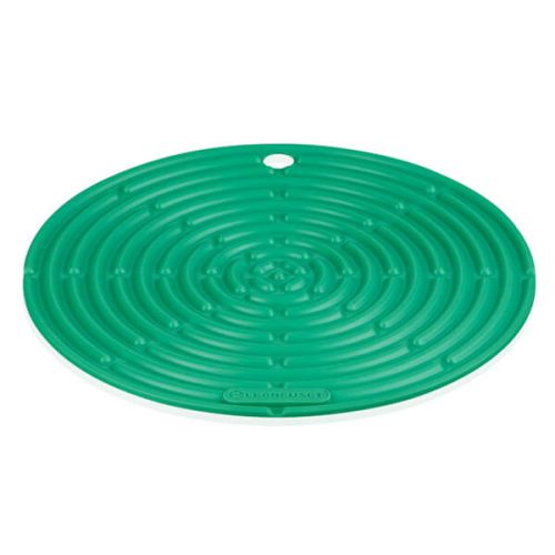Le Creuset Bamboo Round Cool Tool
