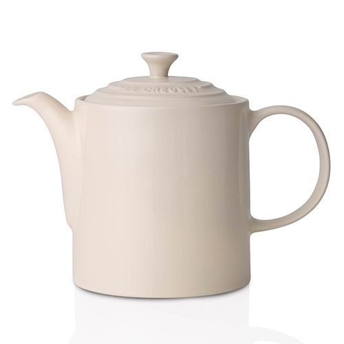 Le Creuset Almond Stoneware Grand Teapot