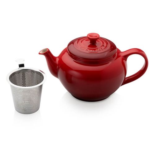 Le Creuset Cerise Petite Teapot with Stainless Steel Infuser