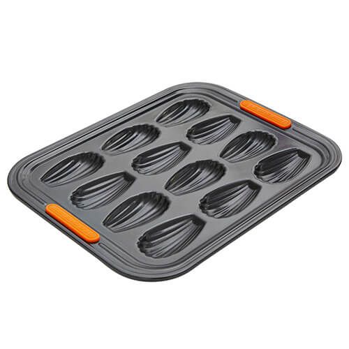 Le Creuset Bakeware 12 Cup Madeleine Tray