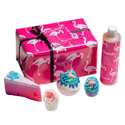 Bomb Cosmetics Lets Flamingle Gift Pack