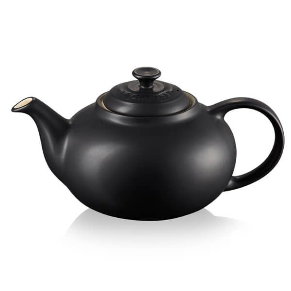 Le Creuset Black Stoneware Classic Teapot