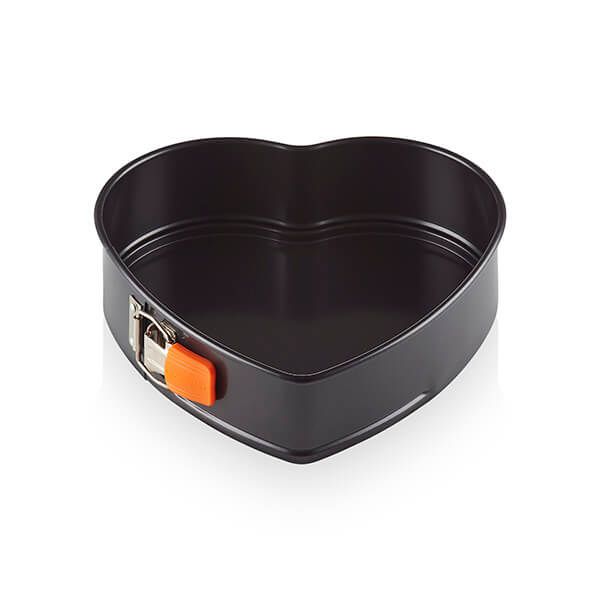 Le Creuset Bakeware 25cm Springform Heart Cake Tin
