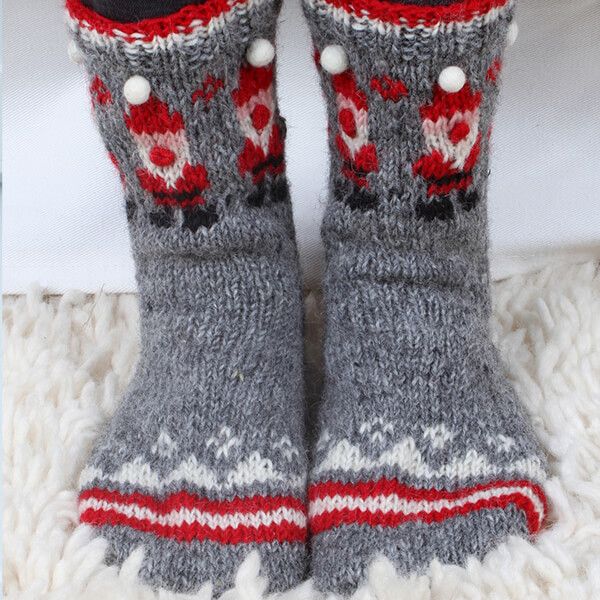 Pachamama Santa Sofa Socks Size 4-7