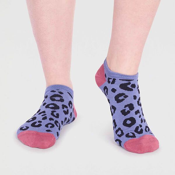 Thought Periwinkle Blue Reese Bamboo Leopard Trainer Socks Size 4-7