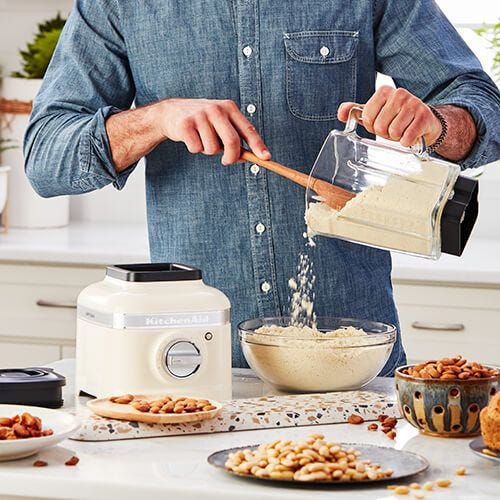 https://www.hartsofstur.com/media/gene-cms/k/i/kitchenaid-k400-main-page-power-durability.jpg