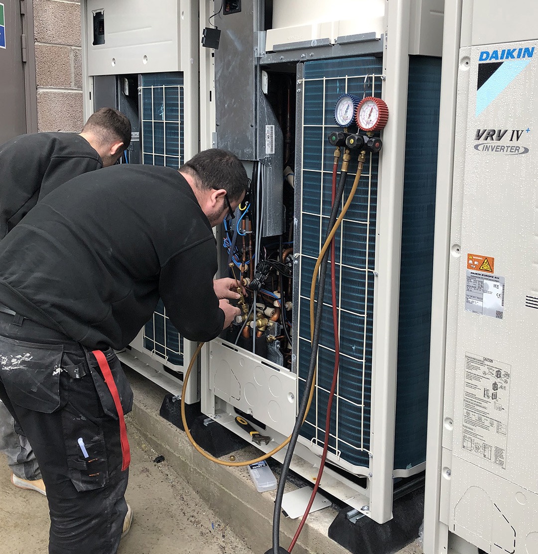 Commissioning the Air Source Heat Pump