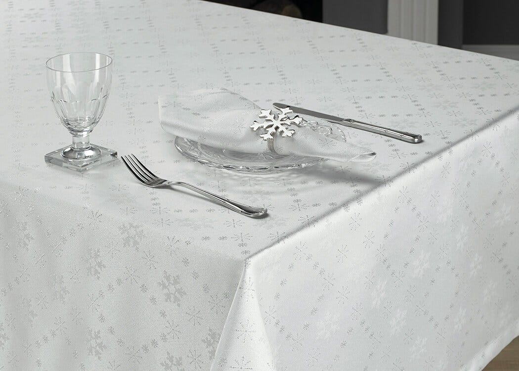 Walton & Co Snowflake Sparkle Silver Tablecloth 140x180cm